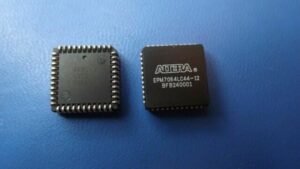 CPLD EPM7064SLC44-10N Eeprom POF File Restoration is a process starts from breaking off ALTERA CPLD EPM7064SLC44 protection, decapsulate cpld chip epm7064slc44 silicon package and extract embedded program from memory;